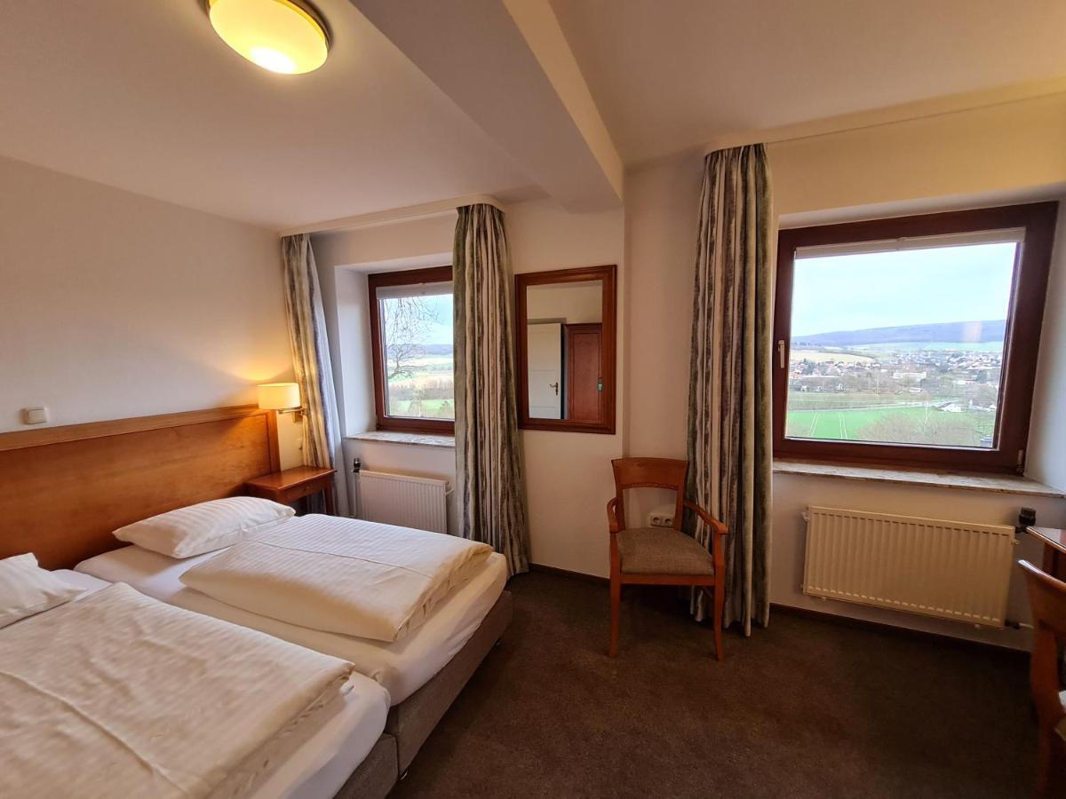 Hotel Waldquelle - Baumhaushotel Aerzen ภายนอก รูปภาพ