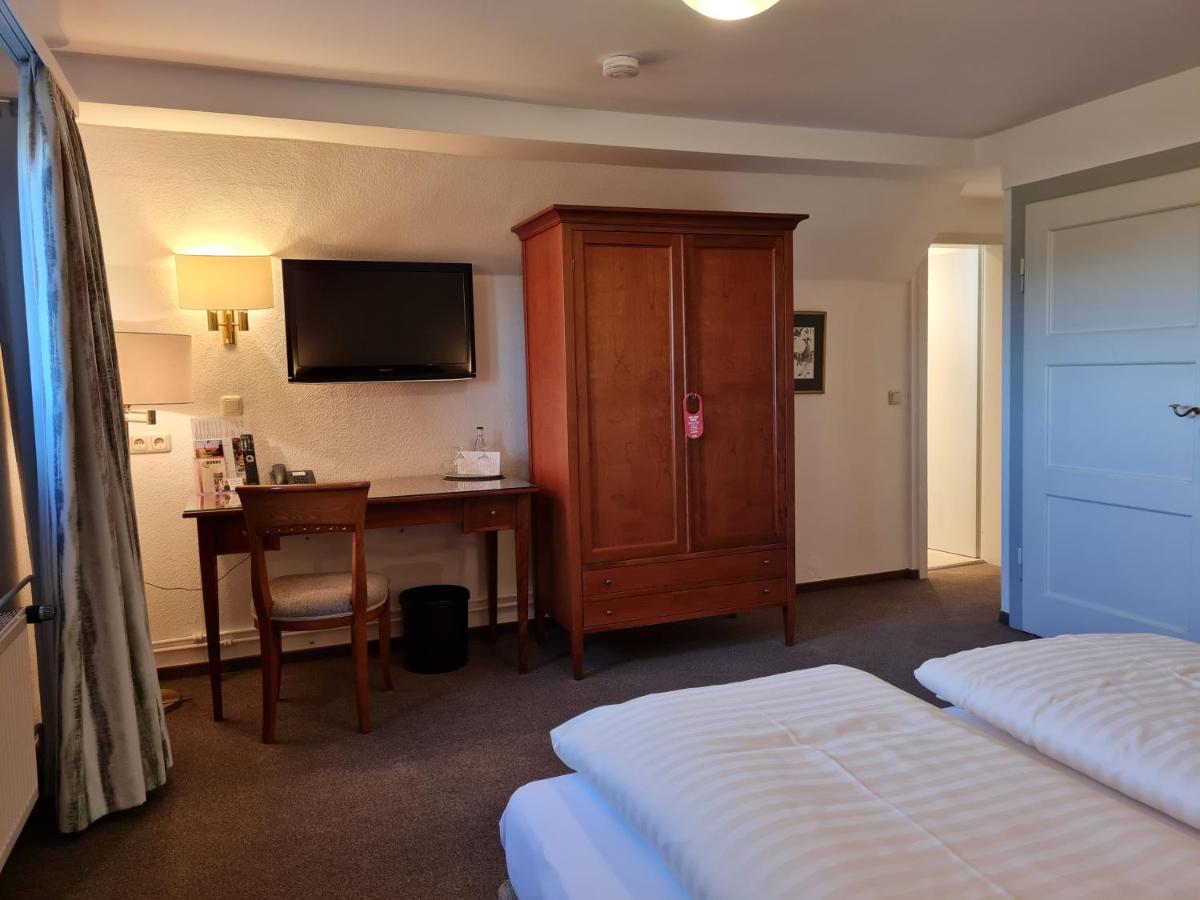 Hotel Waldquelle - Baumhaushotel Aerzen ภายนอก รูปภาพ