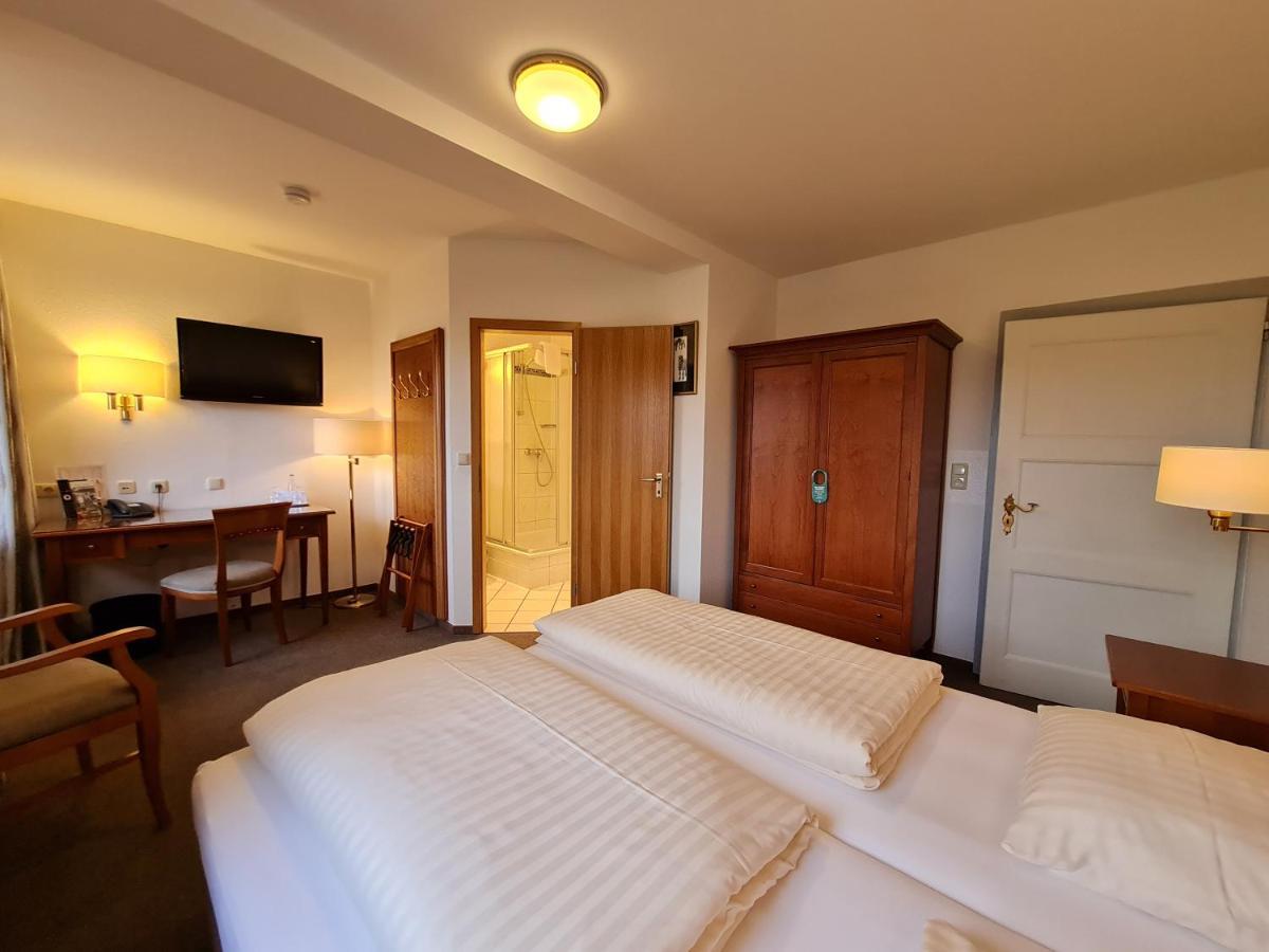 Hotel Waldquelle - Baumhaushotel Aerzen ภายนอก รูปภาพ