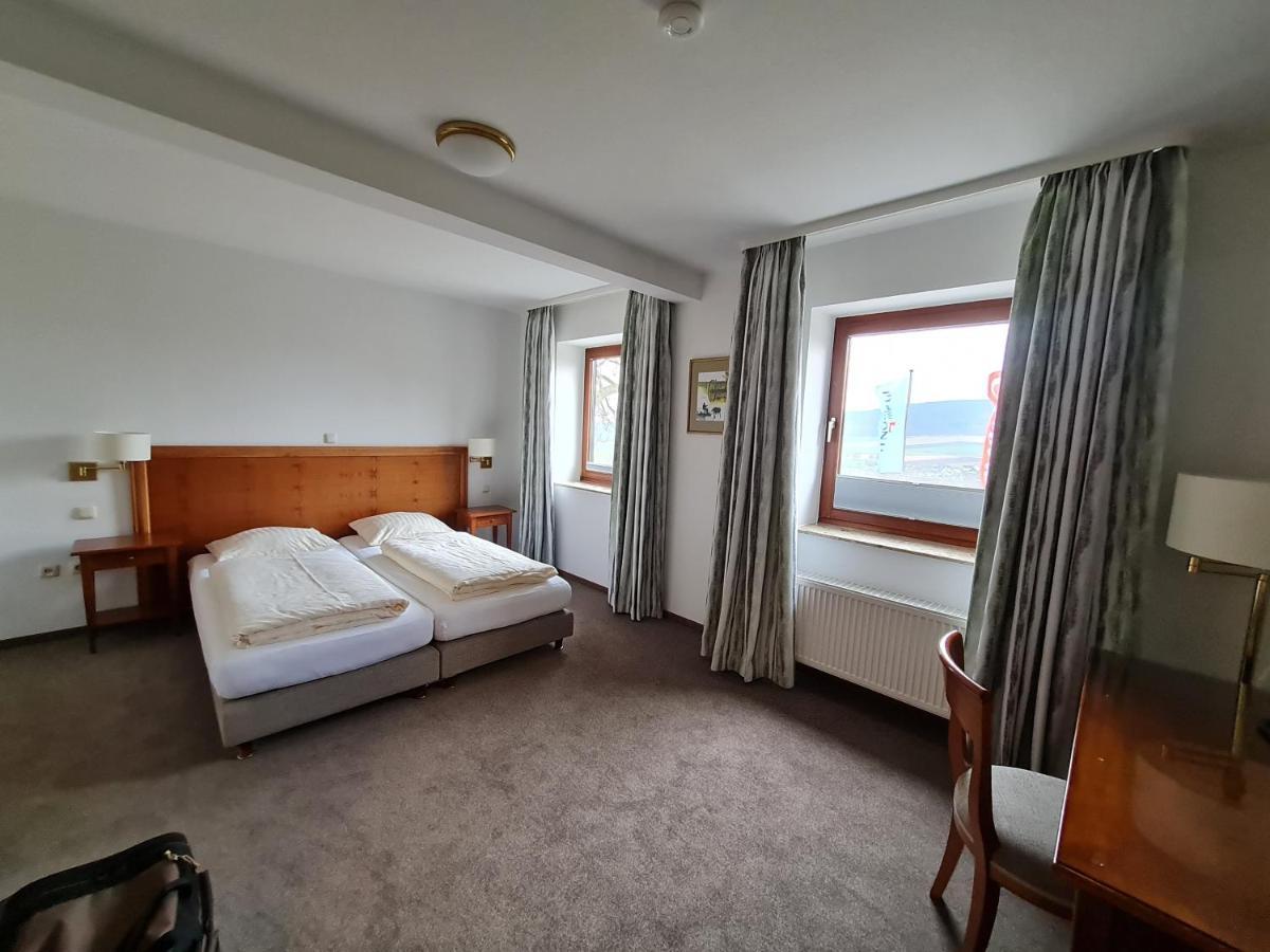Hotel Waldquelle - Baumhaushotel Aerzen ภายนอก รูปภาพ