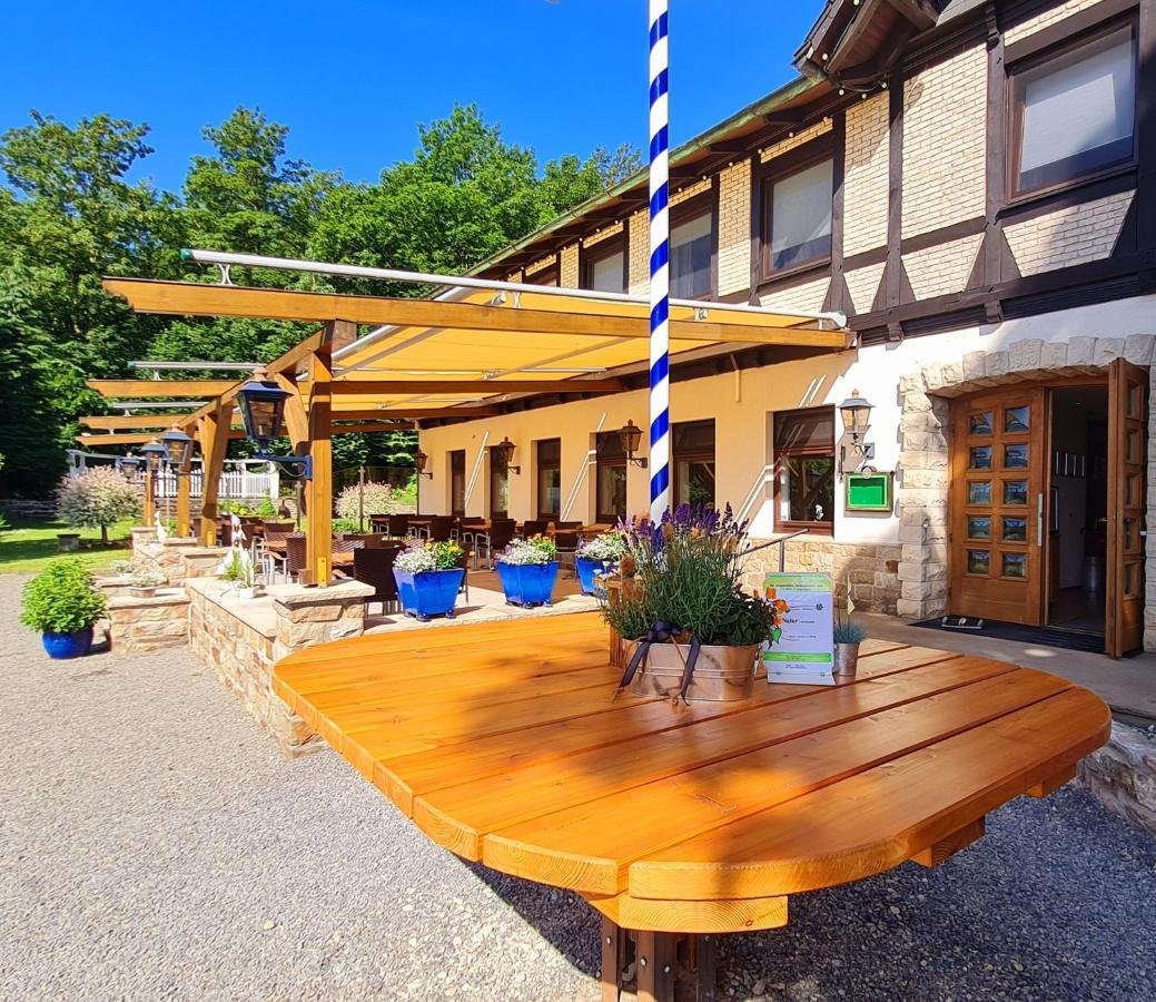 Hotel Waldquelle - Baumhaushotel Aerzen ภายนอก รูปภาพ